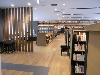 高梁市図書館3階.JPG
